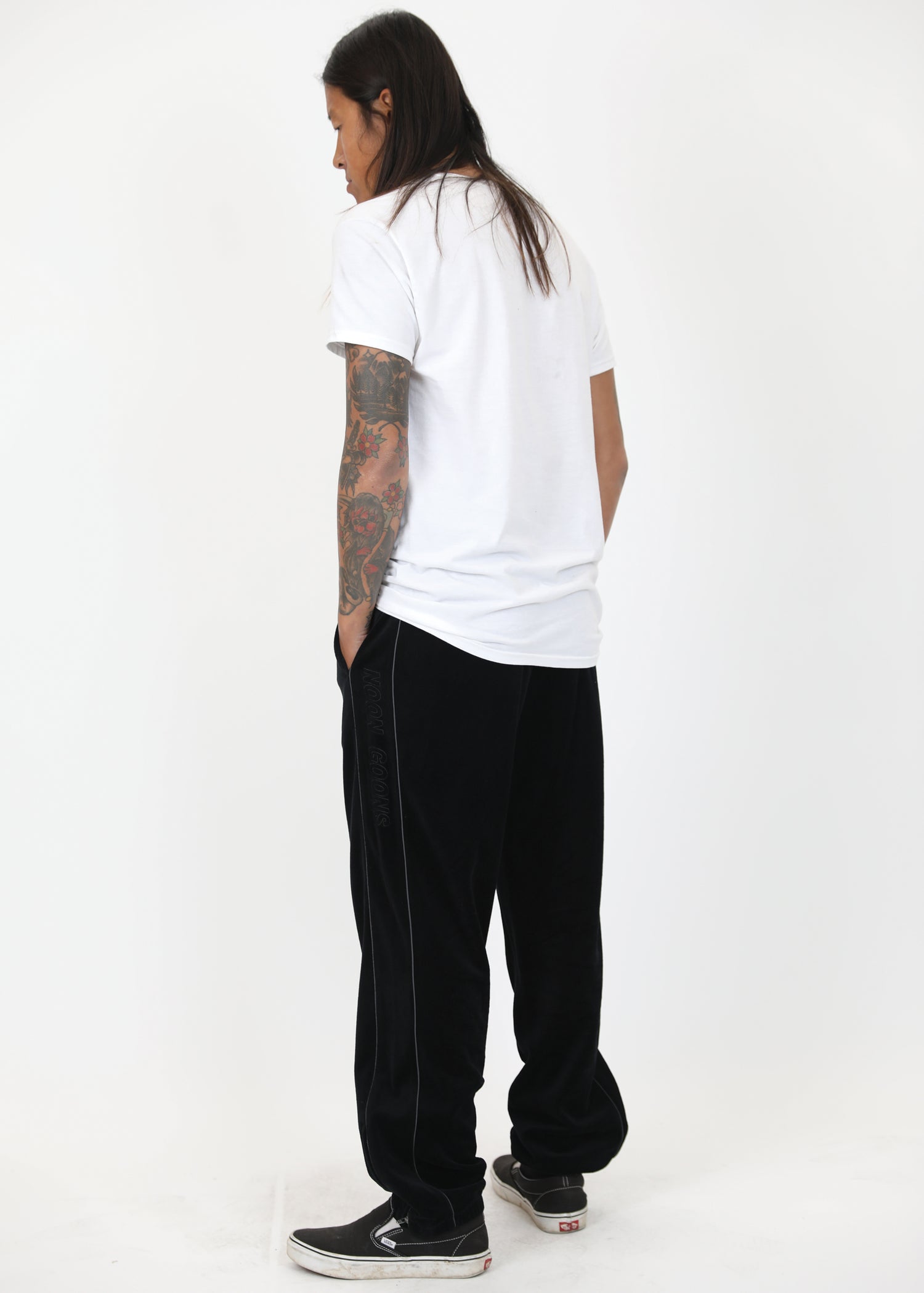 Dial 411 Velour Trackpant - Black